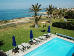Kissonerga Beachfront